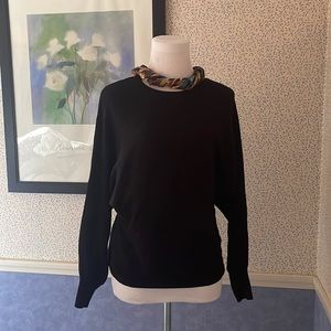 Oversize black pull over sweater